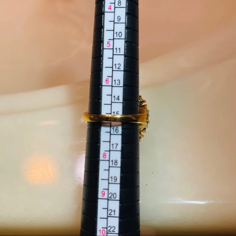 🌺Beautiful PAJ OZ GP. 925 Sterling Silver White Topaz Dinner Ring! - Picture 7 of 16